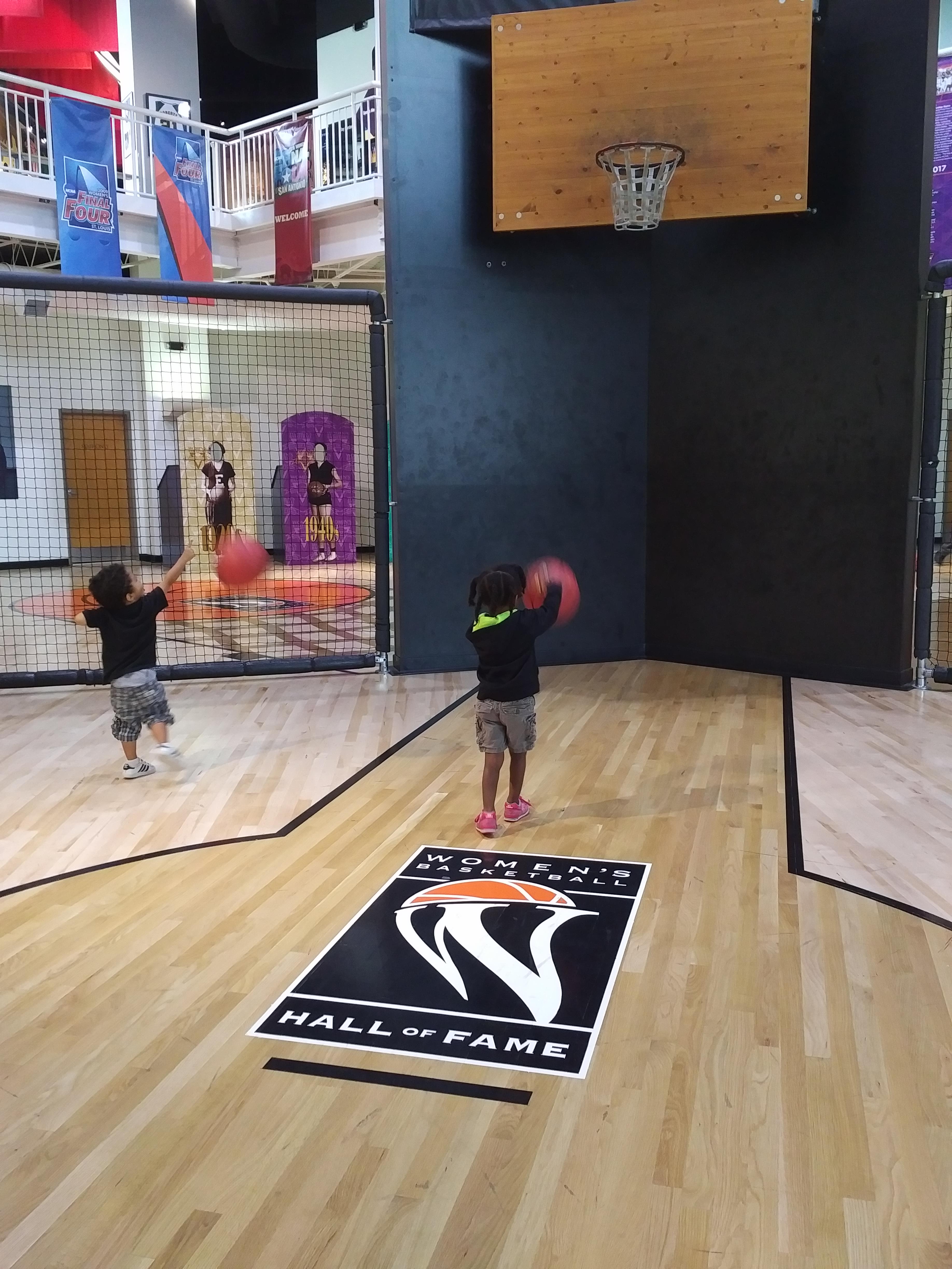 2018 TN Women Basketball Hall of Fame kids enjoying the gym.jpg